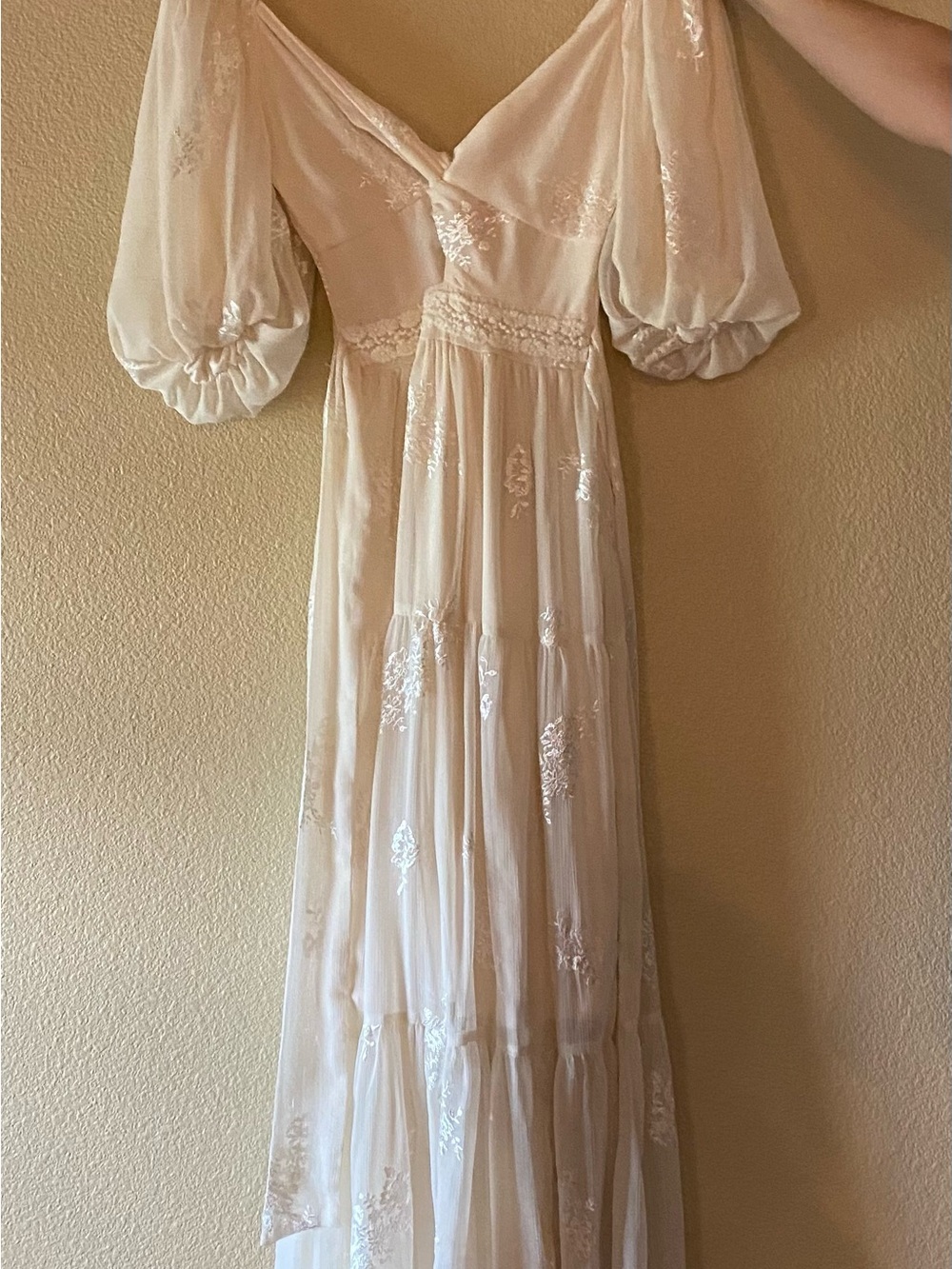 Altar’d State Daniellza Dress - Cream Puff-Sleeve Maxi Dress with Twist Front - Picture 3 of 6